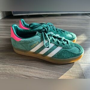 Women’s Adidas Original Gazelle Indoor Green Pink 6.5